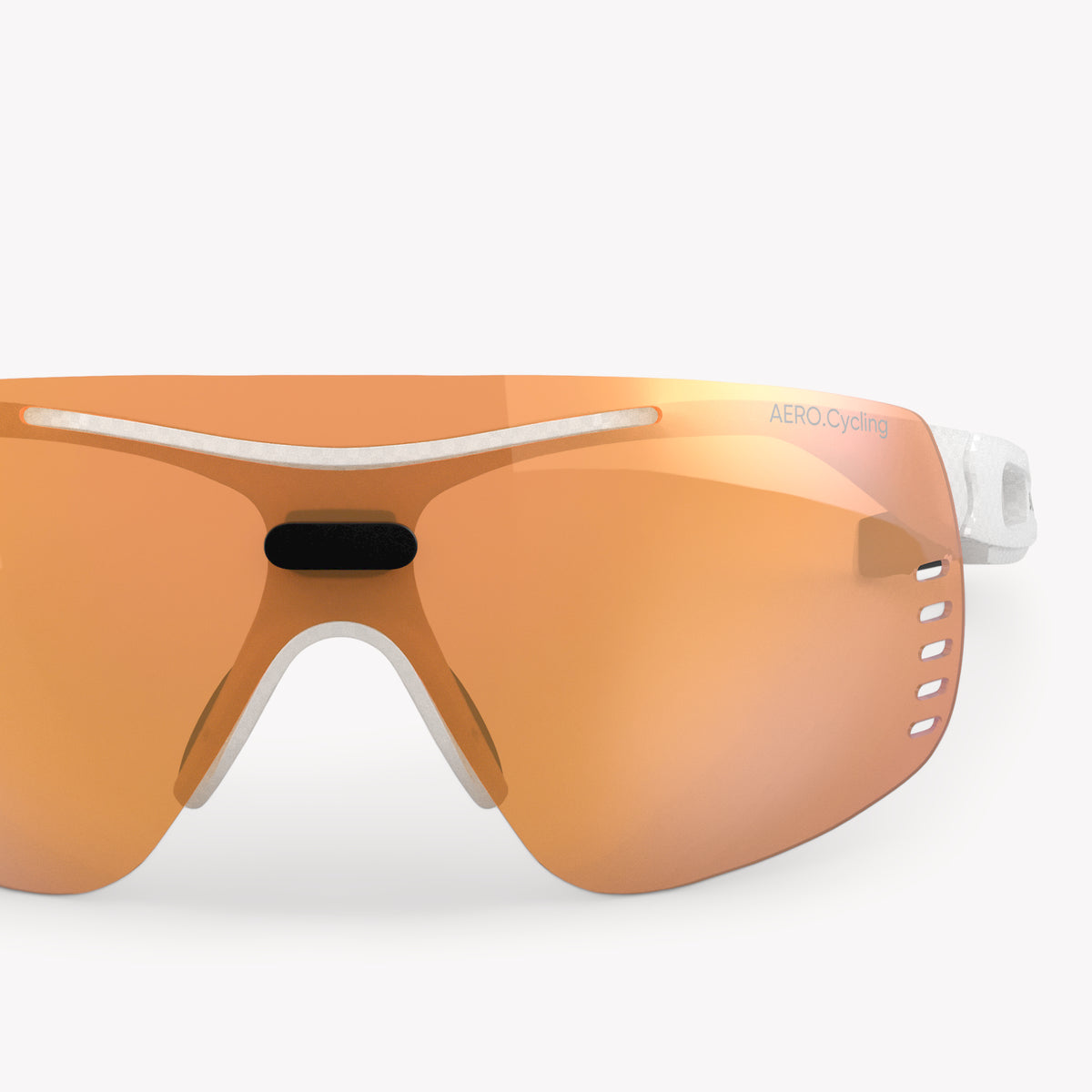 AERO.Cycling Peach Mirror Carbon White Detail
